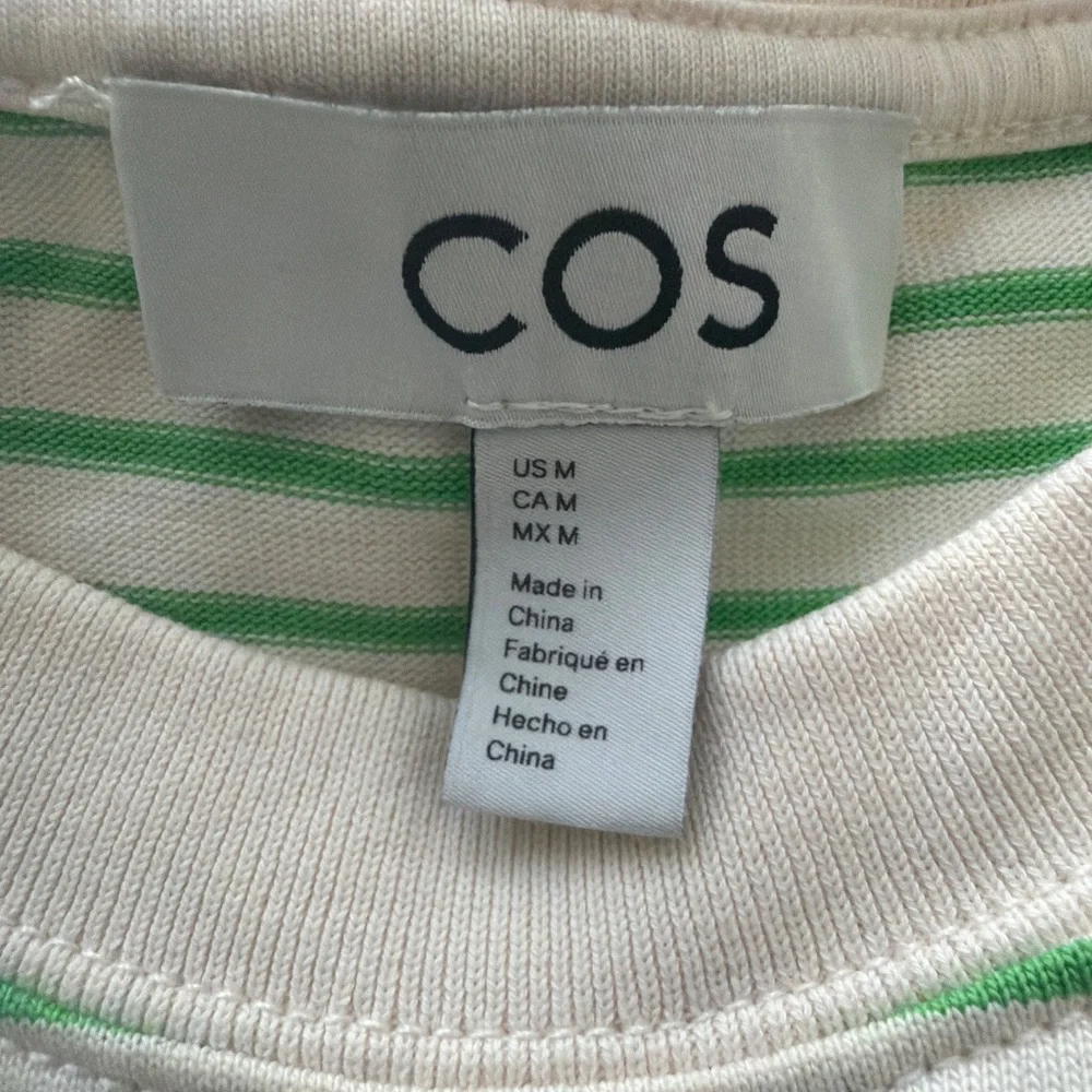 COS The Clean Cut T-shirt Size M - Picture 2 of 3